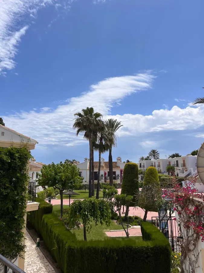 Apartamentos De Flores - Verde L'Île-Rousse 0*,  İspanya