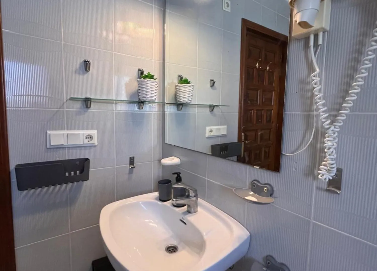 Apartamentos De Flores - Verde L'Île-Rousse İspanya